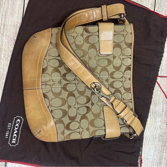 Coach Signature Canvas and Leather Soho 3574 shoulder purse - Picture 3 of 15